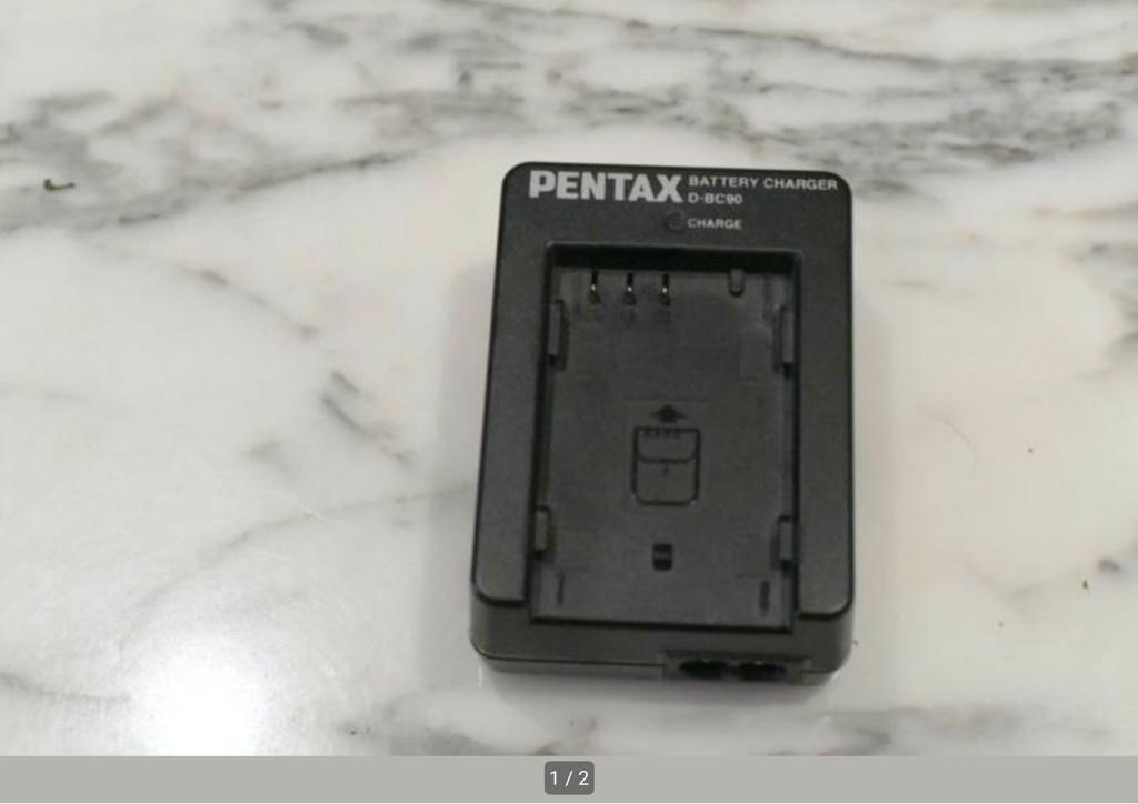 Pentax batterijlader D-BC90 voor K5D o.a. en 645D D-LI 90, Ophalen of Verzenden, Gebruikt
