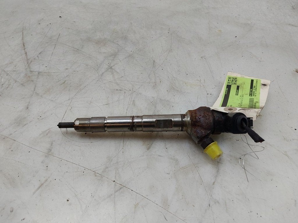 INJECTEUR FAP Volkswagen Passat Variant (3G5), Robert Bosch AG, Volkswagen, Utilisé, Robert-Bosch-Allee 1
74232  Abstatt, DE