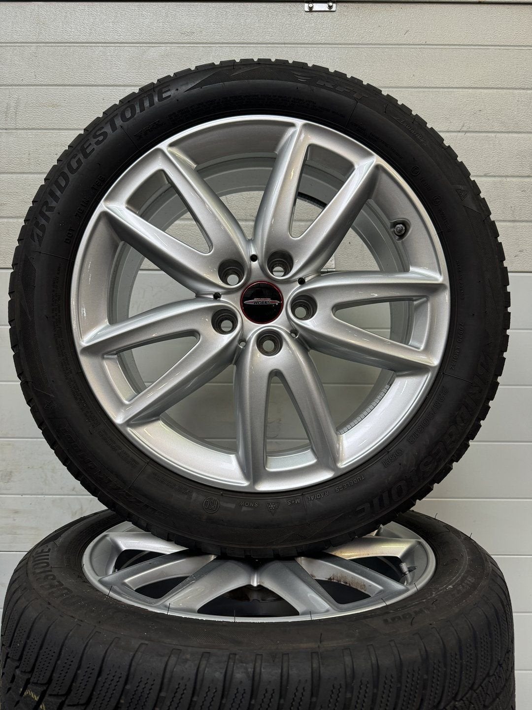18"' MINI COUNTRYMAN VELGEN WINTERBANDEN ST 815 f60, Auto-onderdelen, Banden en Velgen, Banden en Velgen, Winterbanden, 18 inch
