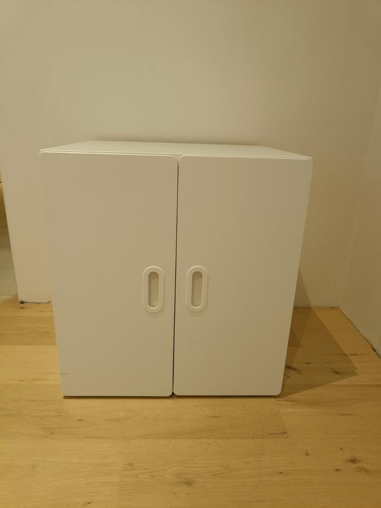 Ikea kastje, Enlèvement