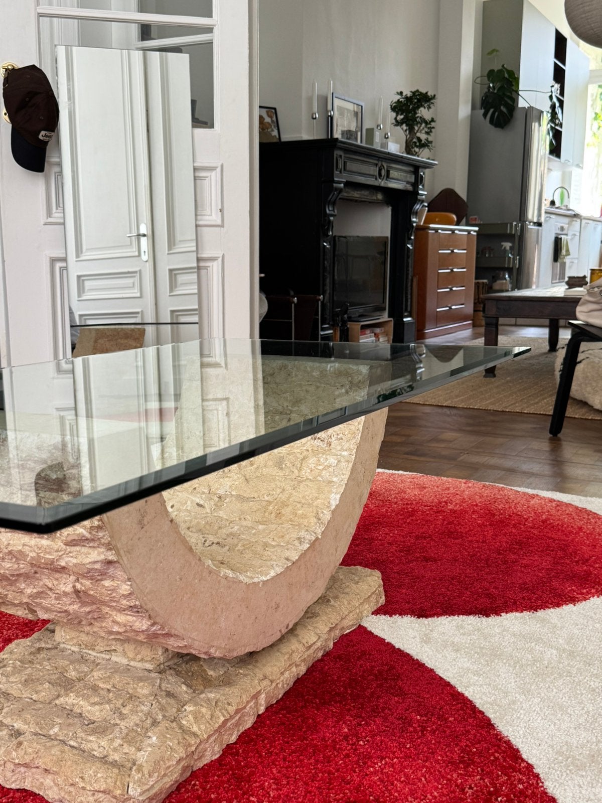 Table basse vintage en travertin + verre, Enlèvement, Utilisé, Verre