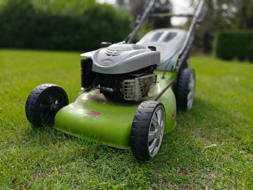 Opknapper: grasmaaier Central Park – Briggs & Stratton, Jardin & Terrasse, Central park, Tondeuses à gazon à essence, Enlèvement