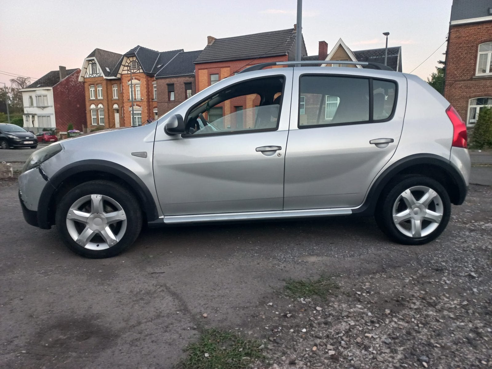 Dacia sandero 1.5dci an 2010 climat 258.000km, Particulier, Te koop, Sandero