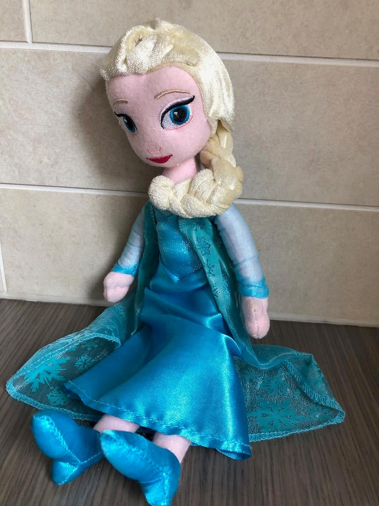 Elsa pop, Kinderen en Baby's, Speelgoed | Poppen, Ophalen, Zo goed als nieuw
