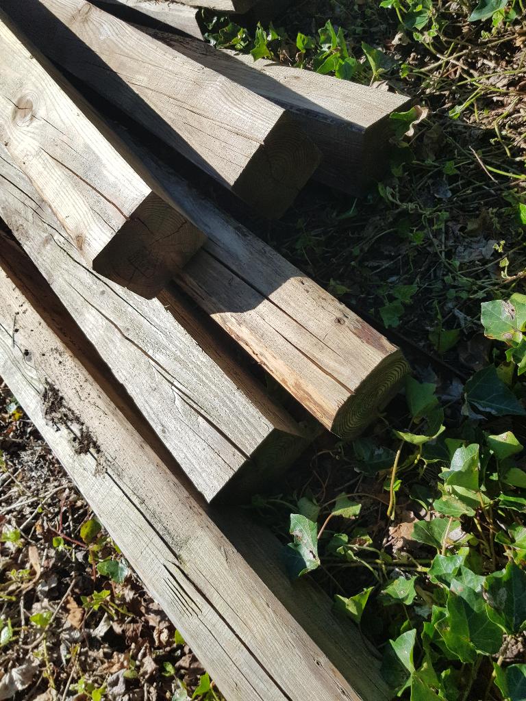 Douglas geschaafde balken - 7 stuks v 3 m en 6 stuks v 2 m, Ophalen, Zo goed als nieuw, Balken
