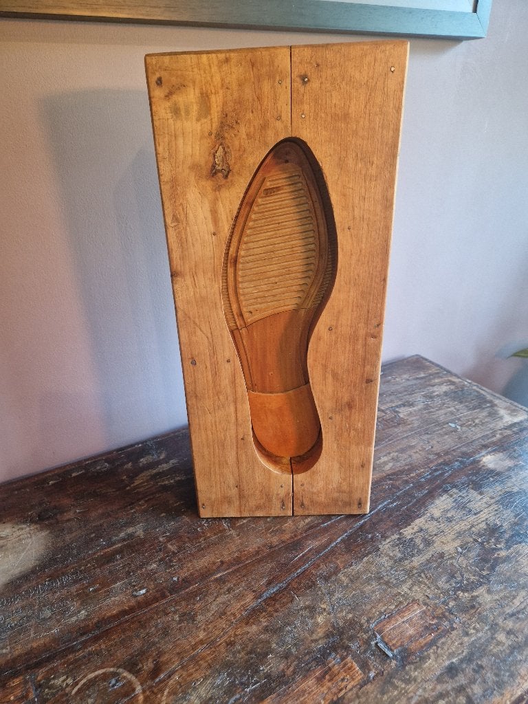 Italiaans Antieke Houten Zool makers mal ( maat 44 ), Antiek en Kunst, Ophalen of Verzenden