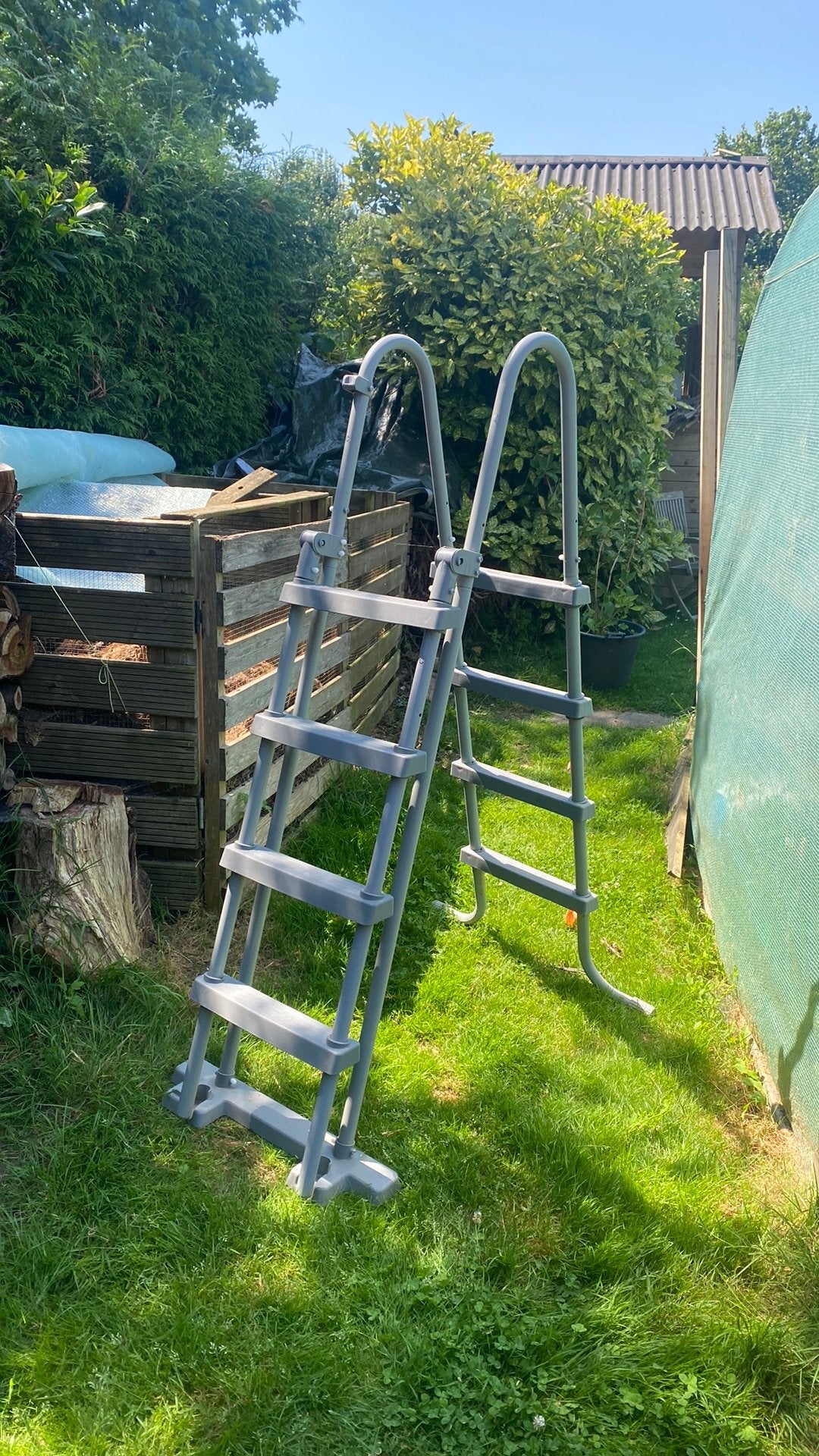 Intex ladder 4 treden, Ophalen, Zo goed als nieuw