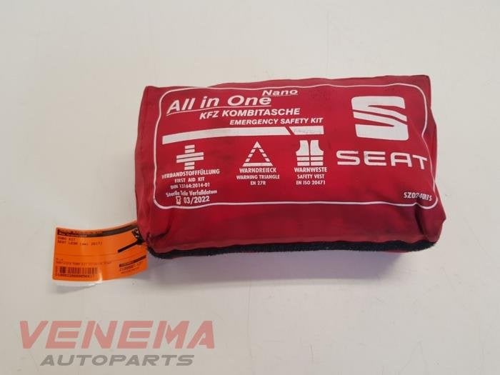 EHBO kit van een Seat Leon, Gebruikt, -, -, Ophalen of Verzenden