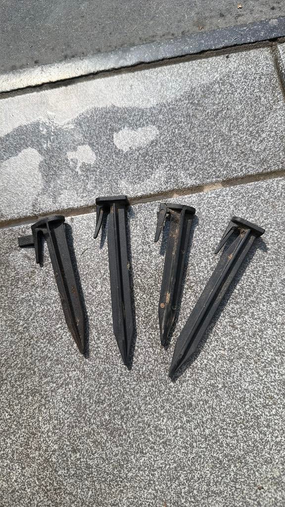 Perimeterdraad + grondpennen voor robotmaaier, Ophalen, Gebruikt, 250 mm of meer, Pluggen