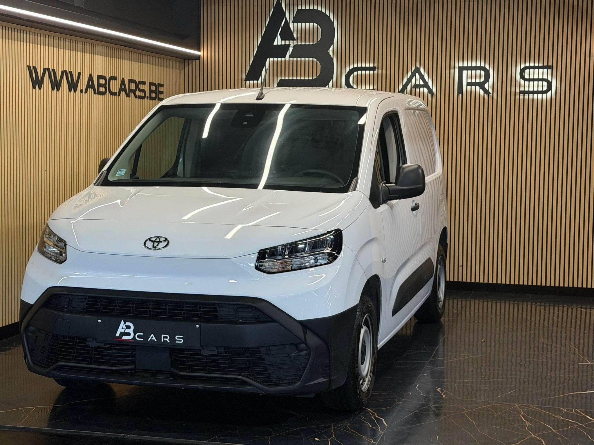 Peugeot Partner 1.2E * 1 ER PROPRIO * UTILITAIRE * GRANTIE 1, Autos, Camionnettes & Utilitaires, Achat, Euro 6, Entreprise, Boîte manuelle