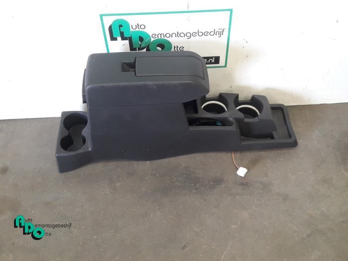 Accoudoir d'un Dodge Caliber, -, 3 mois de garantie, Utilisé, Dodge