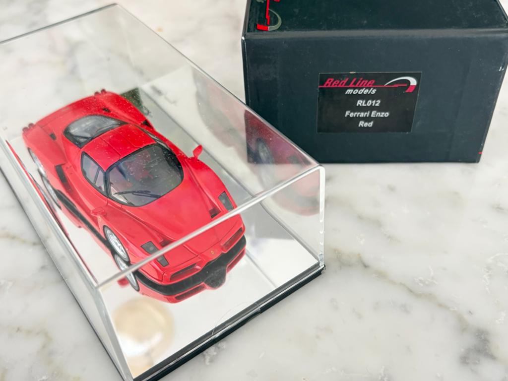 Red line 1/43 ferrari enzo red, Ophalen of Verzenden, Zo goed als nieuw