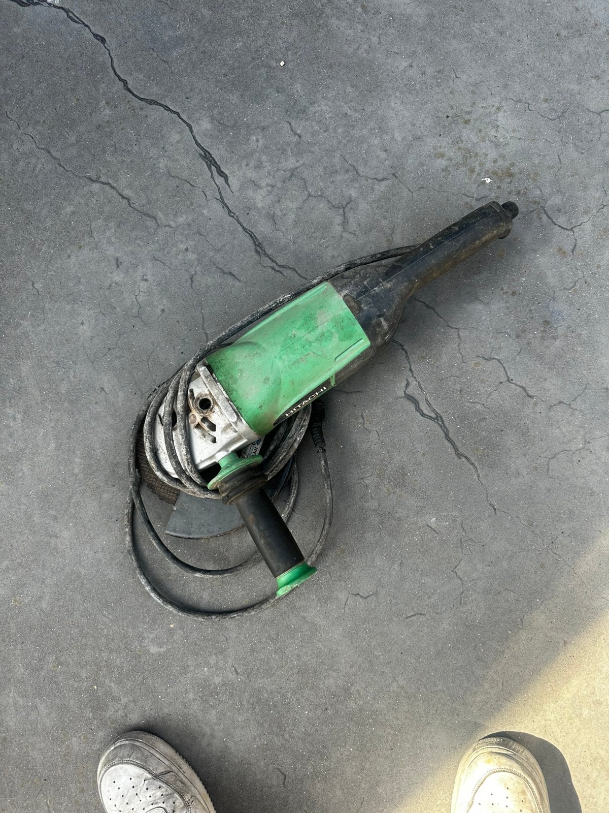 Makita grote haakse slijper, Ophalen, Gebruikt