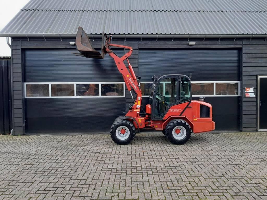 Schäffer 3350 minishovel met cabine NL kenteken (bj 2010), Wiellader of Shovel