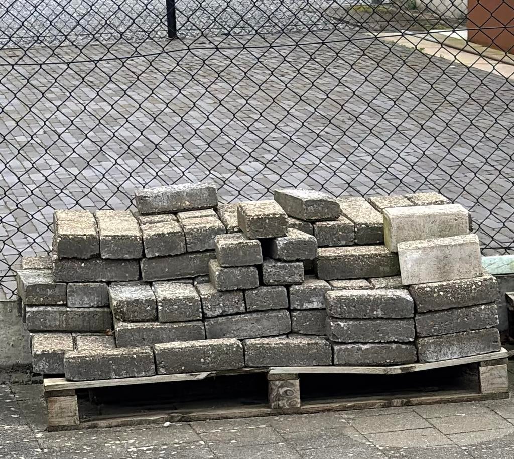 Klinkers gratis af te halen, Ophalen, Zo goed als nieuw, Klinkers