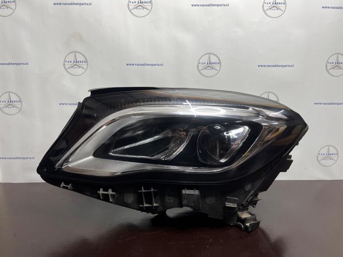 Koplamp links van een Mercedes GLA, Gebruikt, -, -, 3 maanden garantie