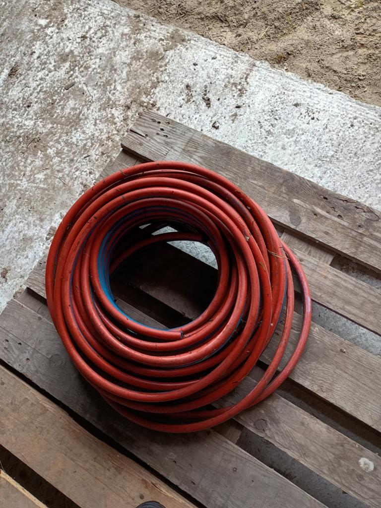Las  slangen (leiding blauw/rood), Doe-het-zelf en Bouw, Buizen en Afvoer, Ophalen