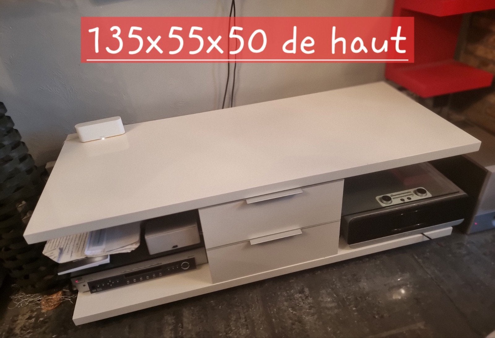 meuble tv laqué blanc +tablette neuve de rechange encore plu, Moins de 100 cm, Comme neuf, 100 à 150 cm, Enlèvement