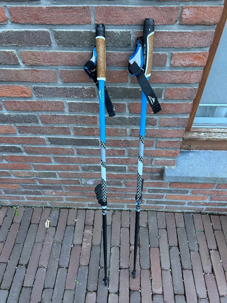 2 stokken nordic walking, Ophalen, Zo goed als nieuw