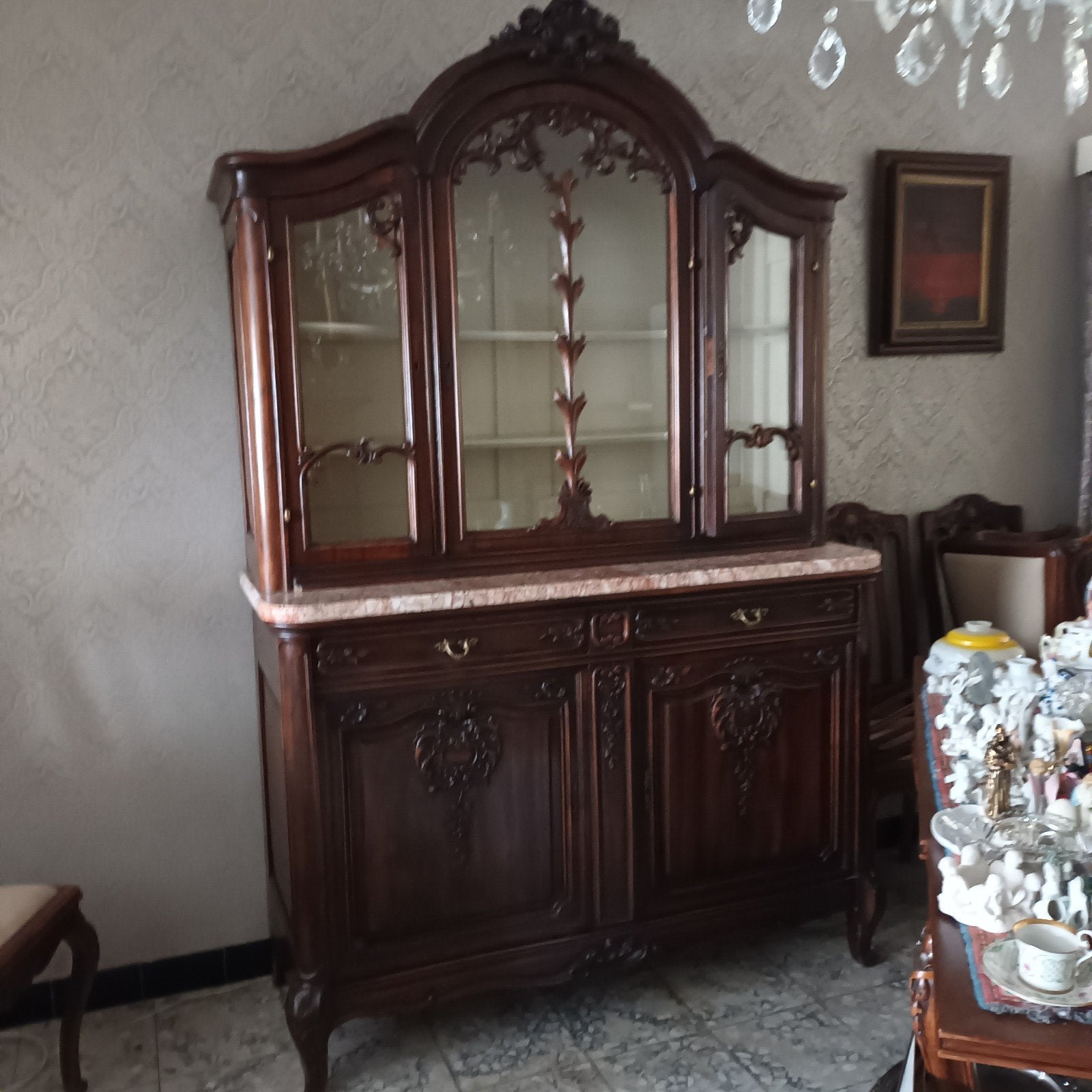 Luikse eetkamer., Ophalen