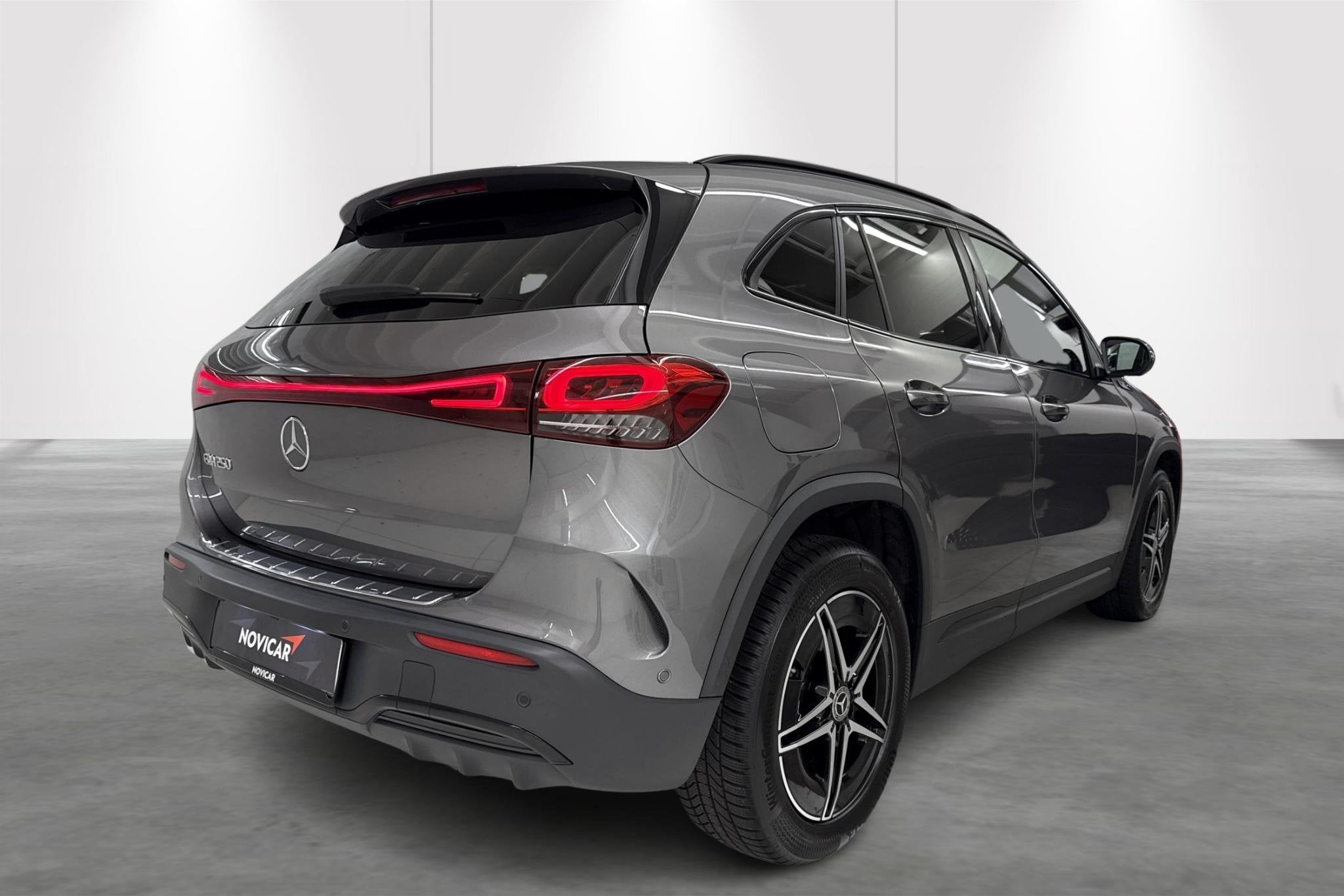 Mercedes-Benz EQA EQA 250 AMG Line (automatique), Argent ou Gris, Achat, Noir, 5 places