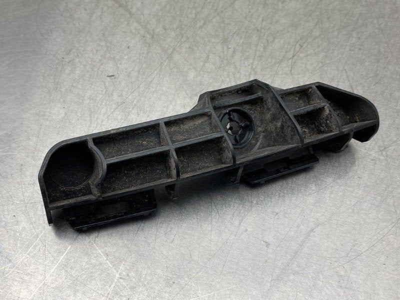 SUPPORT PARE-CHOCS ARRIÈRE DROIT Toyota RAV4 (A4), Utilisé, Toyota