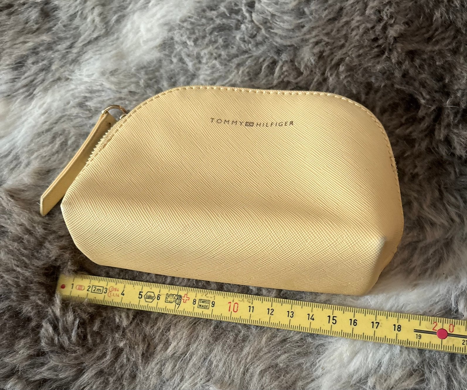 Tommy Hilfiger toilettasje, Ophalen of Verzenden, Zo goed als nieuw, Geel