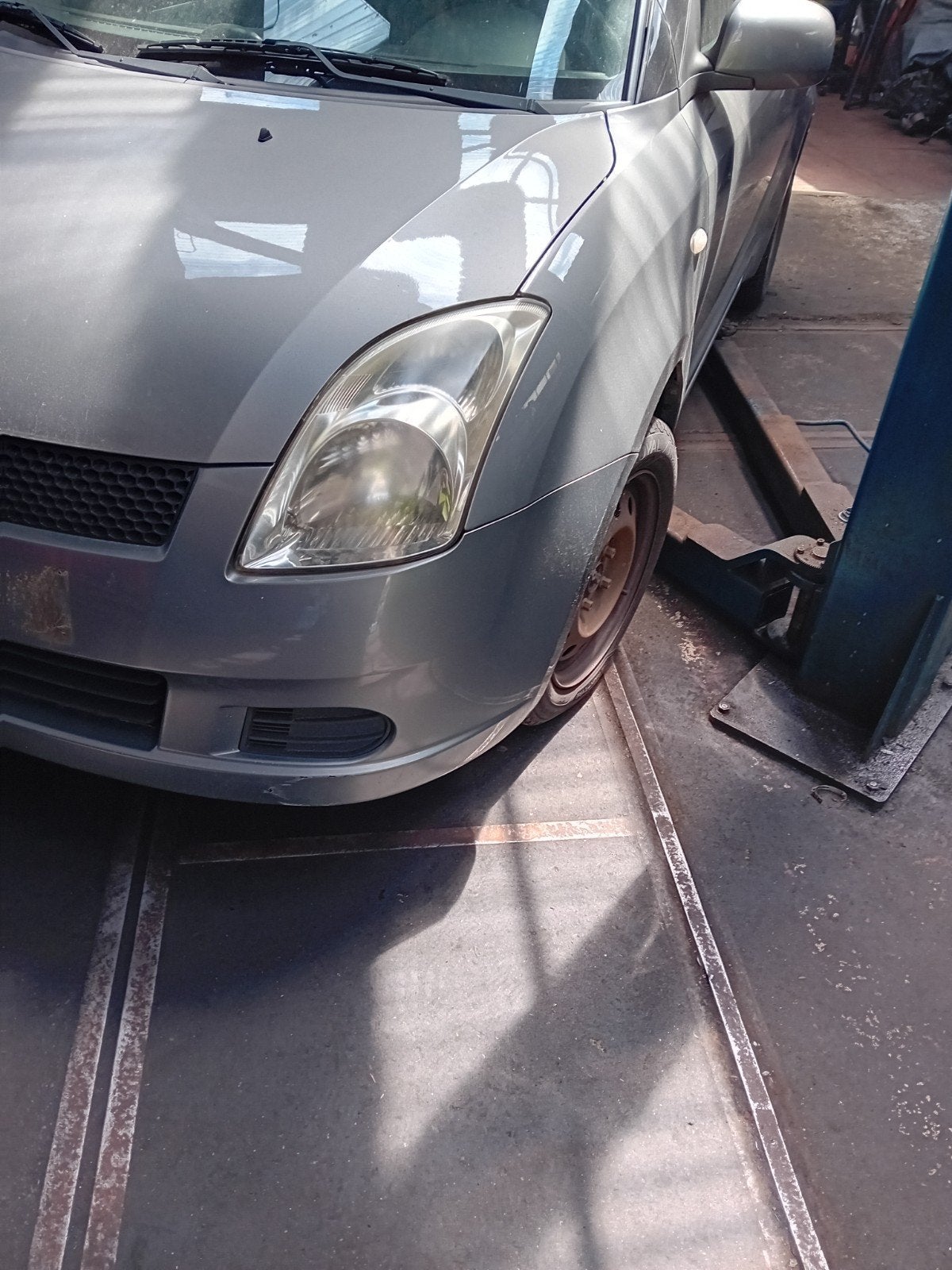 SUZUKI SWIFT 13 ESSENCE MODELE 2008 VC VE DA AC EURO4, Autos, Argent ou Gris, Achat, Entreprise, Boîte manuelle
