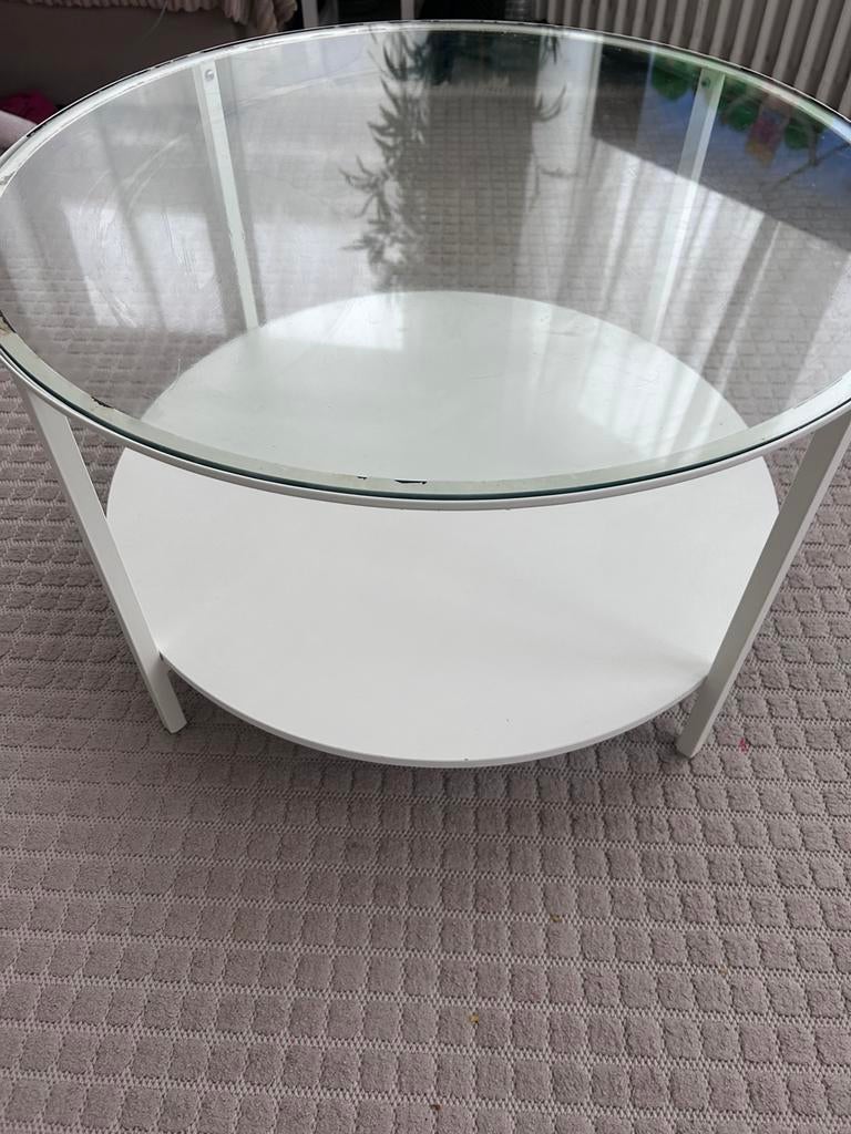 Table basse ikea, Enlèvement, Comme neuf