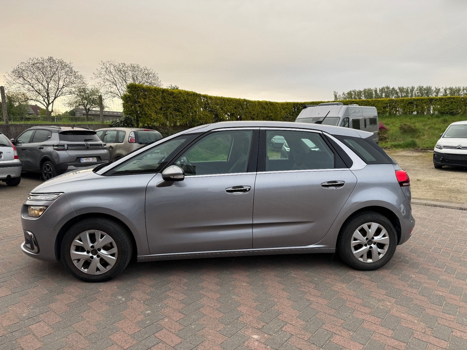 C4 Picasso Shine Benzine 83000Km Airco/GPS/Camera/Garantie, Voorwielaandrijving, Monovolume, Euro 6, 1199 cc