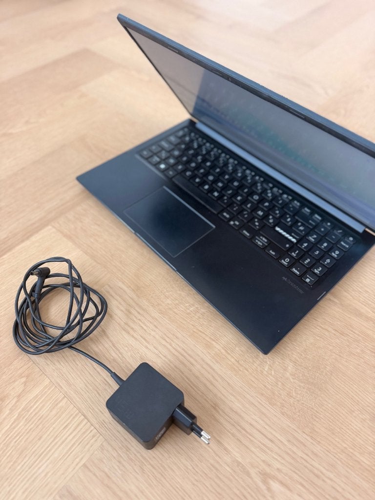 Laptop ASUS Vivobook 15 – i5 / 16GB RAM / 512GB SSD, Ophalen, 15 inch, Asus, Zo goed als nieuw