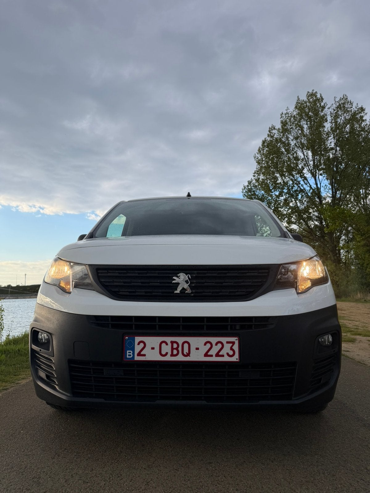 Peugeot Partner L2 Heavy Premium 1.5 BlueHDi | CarPlay | TVA, Achat, Euro 6, Entreprise, 2 places