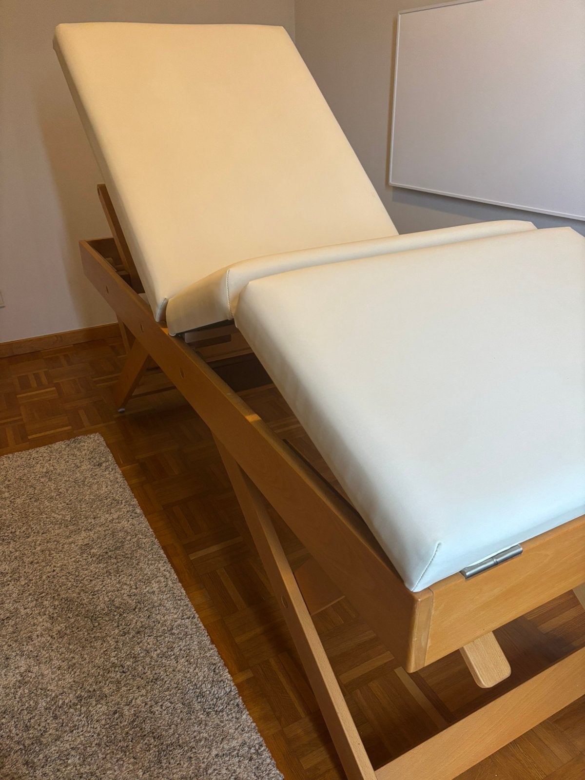 Unieke handgemaakte massagetafel, Sport en Fitness, Ophalen, Zo goed als nieuw, Massagetafel