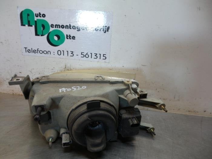 Phare droit d'un Suzuki Swift (Swift 96-), -, Utilisé, -, Suzuki
