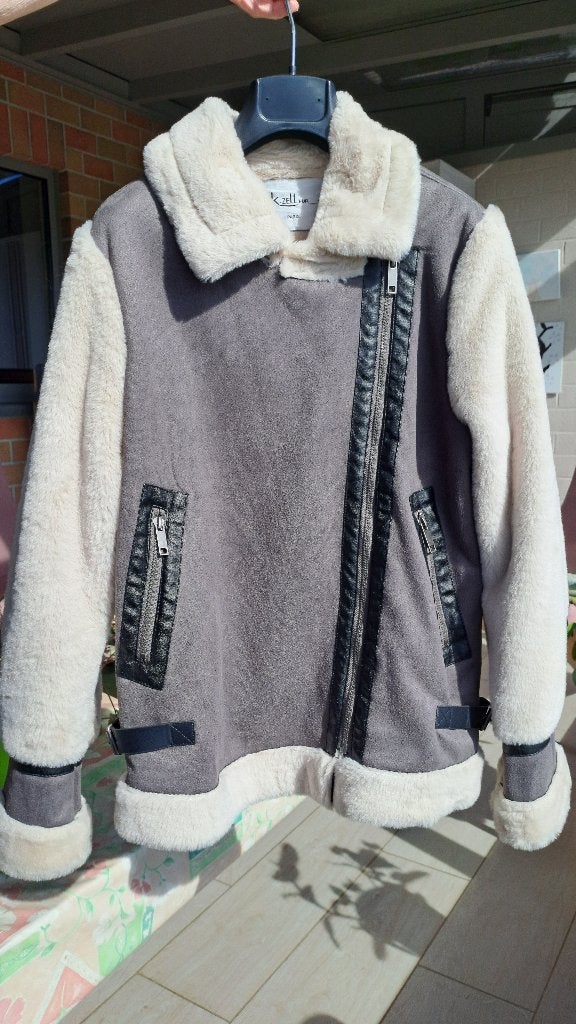 Dames winterjas met bont, merk K.zeLL fur ..., small  PARIS., Kleding | Dames, Bruin, Nieuw, Ophalen of Verzenden, Maat 36 (S)