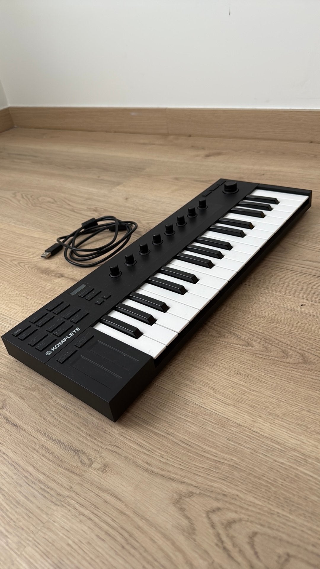 Komplete m32 keyboard midi, Ophalen of Verzenden, Zo goed als nieuw