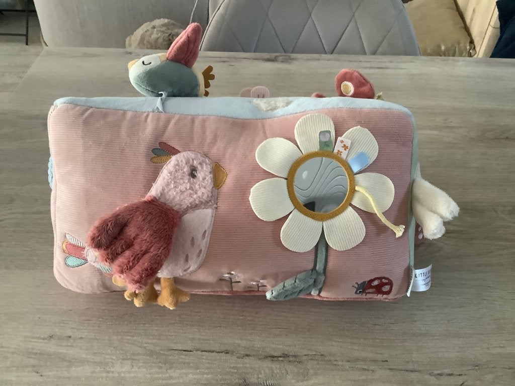 Triangle d'activités en peluche Little Dutch (18x35 cm), Enfants & Bébés, Enlèvement ou Envoi, Comme neuf, Autres types