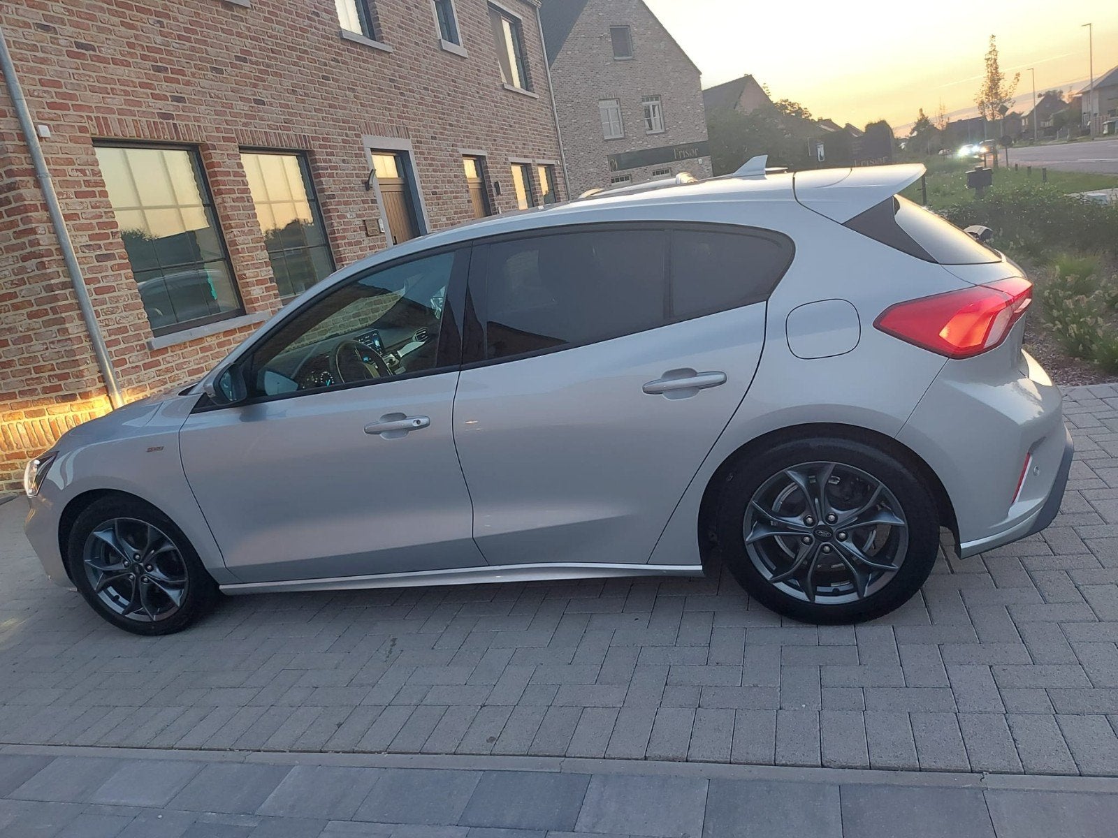 Ford Focus ST-Line 1.0  2019  74.000 km, Autos, Focus, Argent ou Gris, Achat, Euro 6