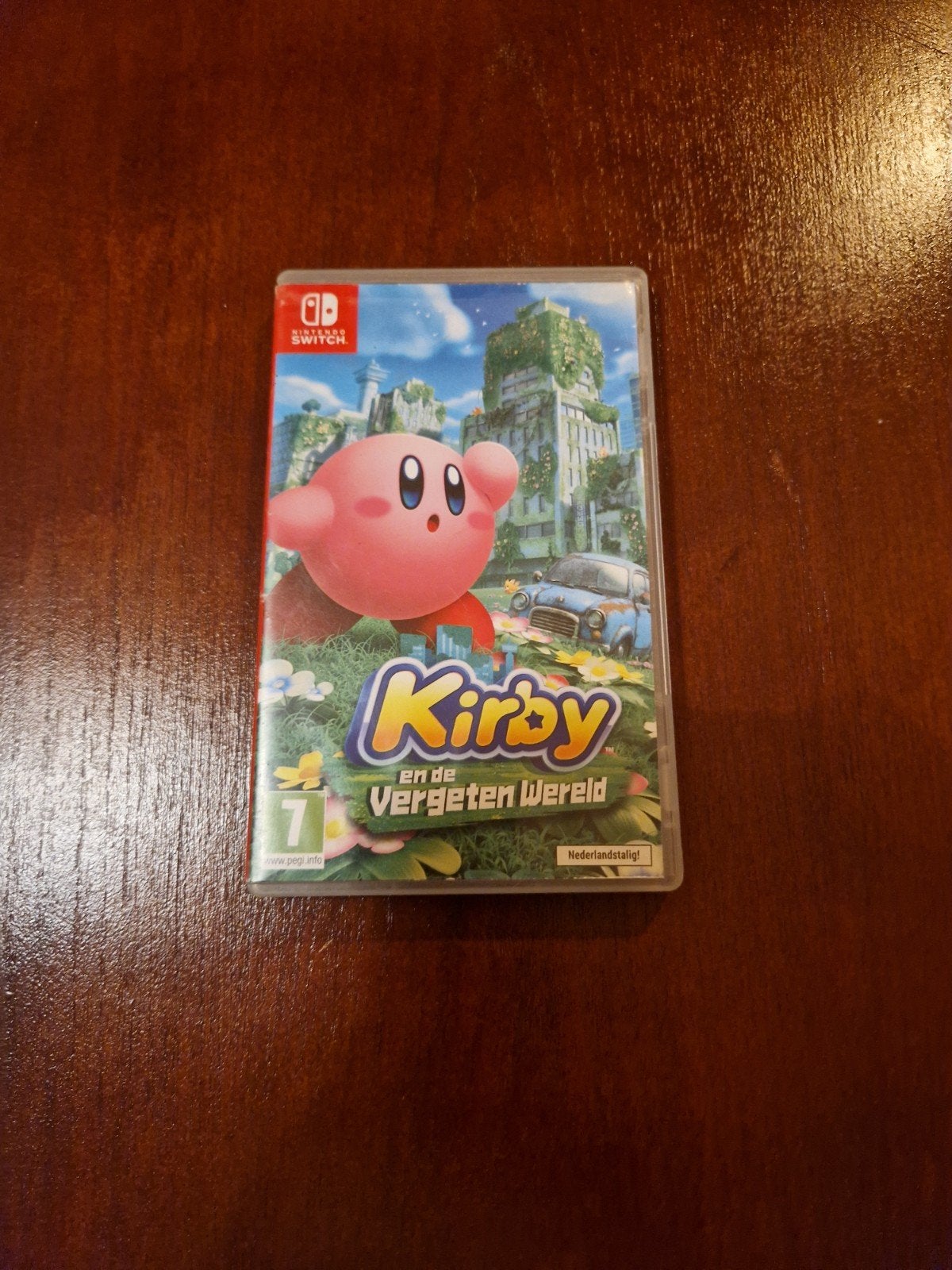 Het is een leuke kirby game., 2 spelers, Eén computer, Zo goed als nieuw, Vanaf 7 jaar