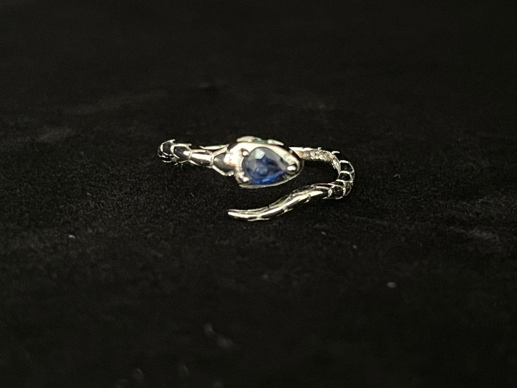 Bague serpent réglable en acier inoxydable avec iolite, Bijoux, Sacs & Beauté, Bagues, Neuf, Enlèvement ou Envoi, Femme ou Homme