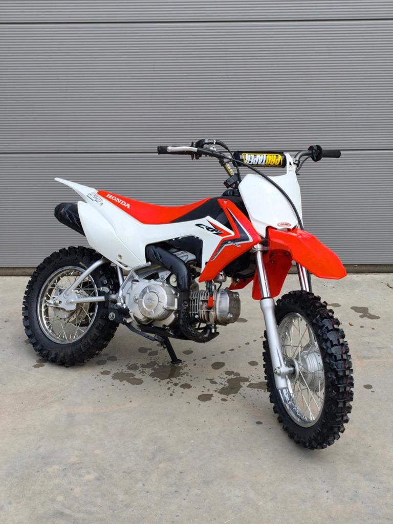 Honda CRF 110 2018 met veel upgrades. Zo goed als nieuw, Ophalen, Honda