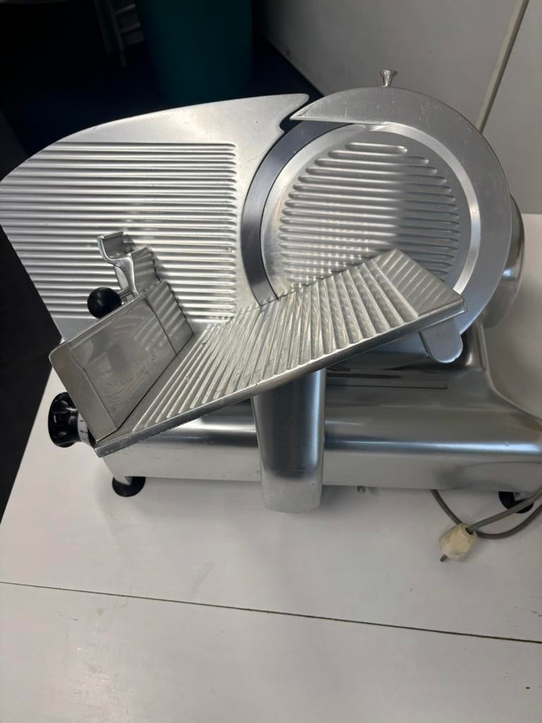Snijmachine Bizerba, Ophalen