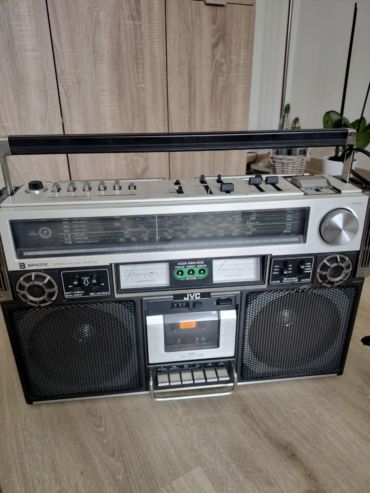 Boom Boom JVC 1975, Ophalen
