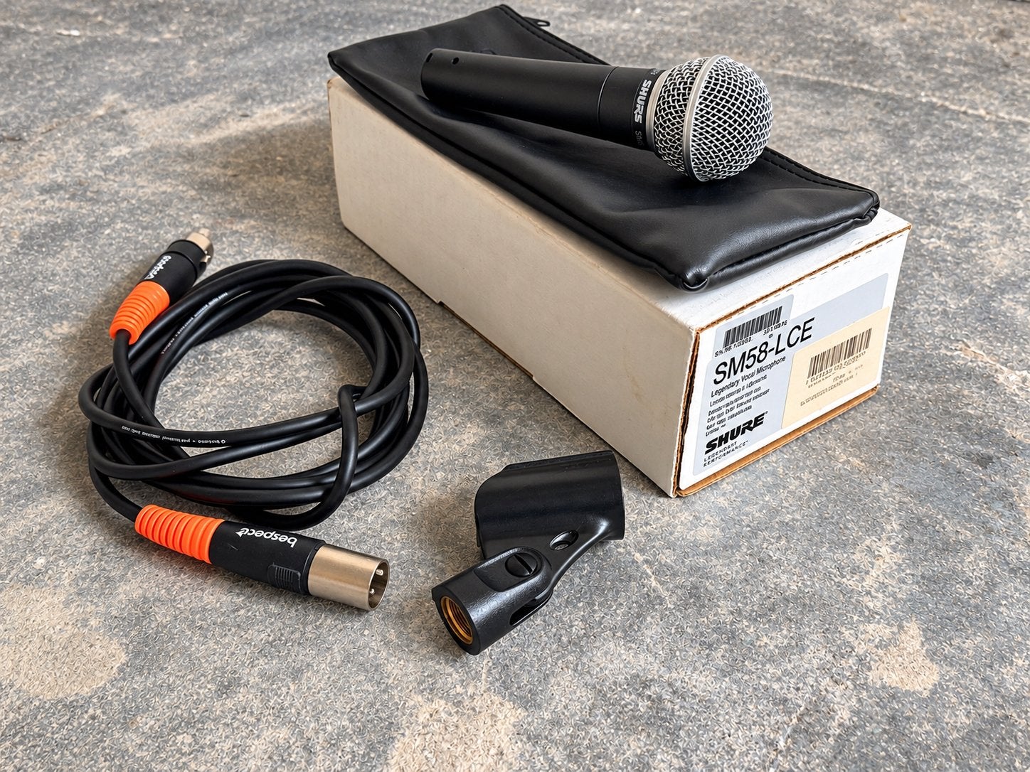 Shure Sm58 neuf dans sa boite + xlr, Musique & Instruments, Neuf, Shure, Enlèvement ou Envoi, Shure