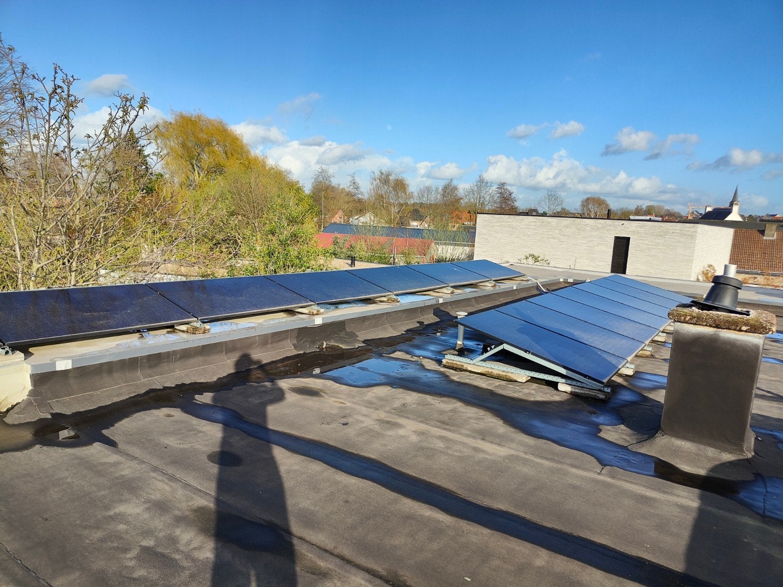 14 zonnepanelen (5400wpiek) en 2 batterijen (10,4wpiek), Doe-het-zelf en Bouw, Zonnepanelen en Toebehoren, Ophalen