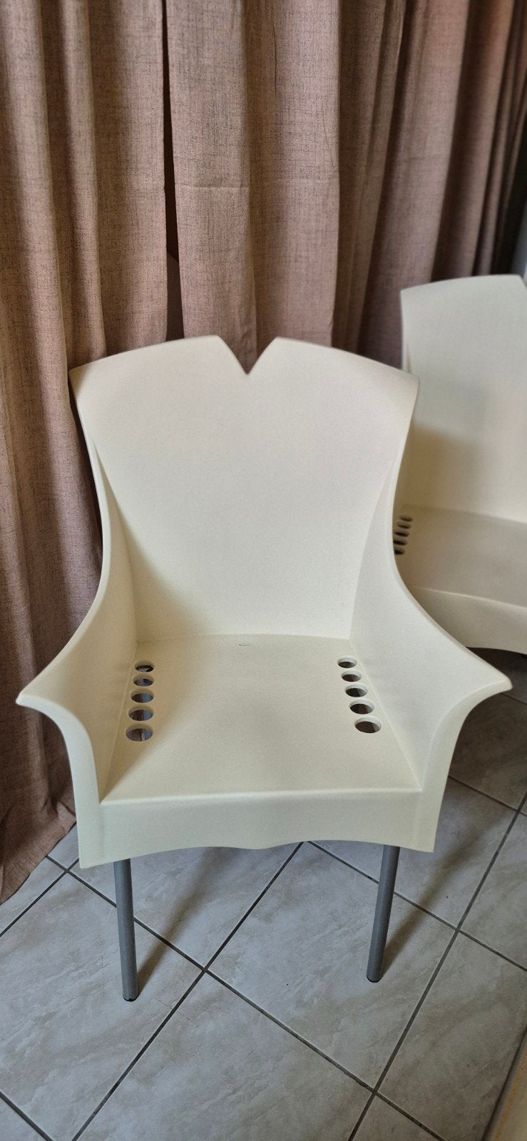 4 stoelen "Form” van Volker Hundertmark/Curver, Ophalen, Gebruikt