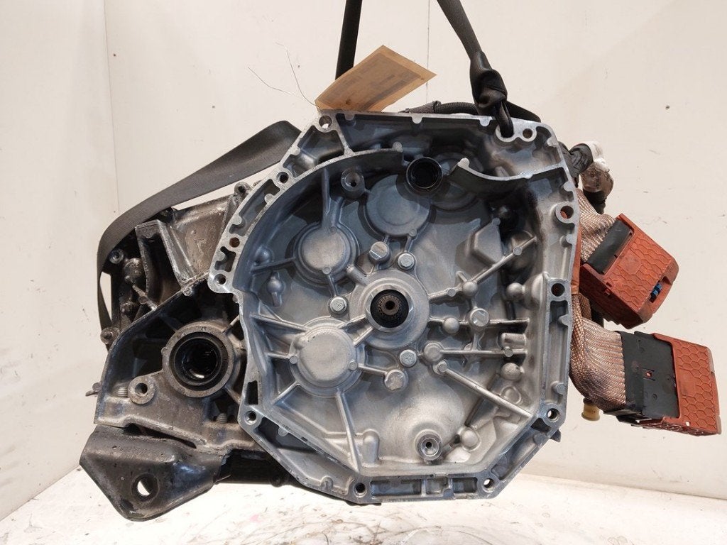 VERSNELLINGSBAK AUTOMAAT Renault Clio V (RJAB) (01-2019/-), Gebruikt, Renault, Peter-Huppertz-Straße 5
51063  Köln, DE, Dialog.deutschland@renault.de
