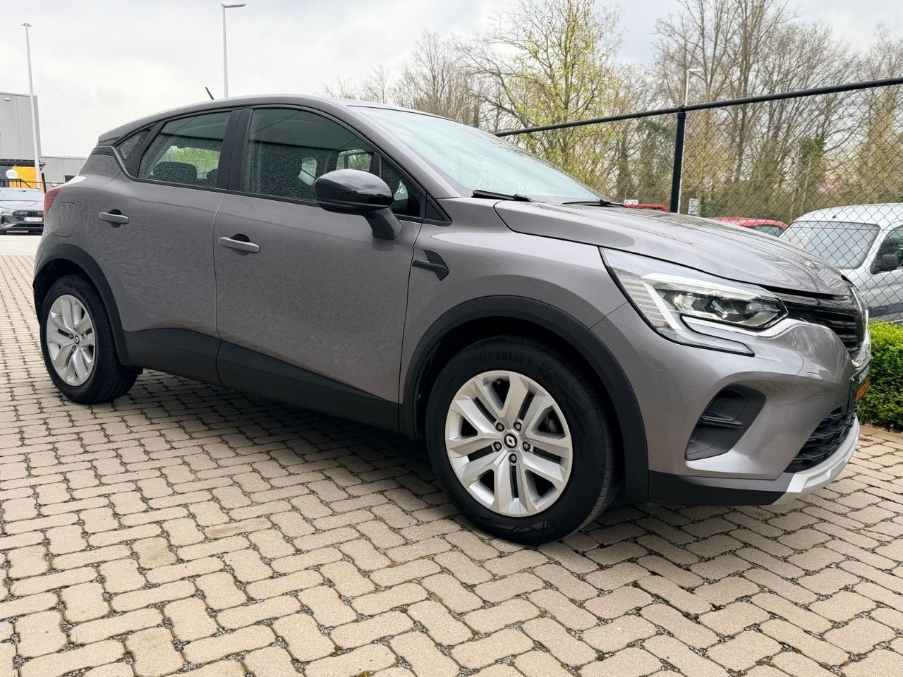 Renault Captur Evolution (bj 2023), Auto's, Renault, Voorwielaandrijving, Stof, Gebruikt, Euro 6