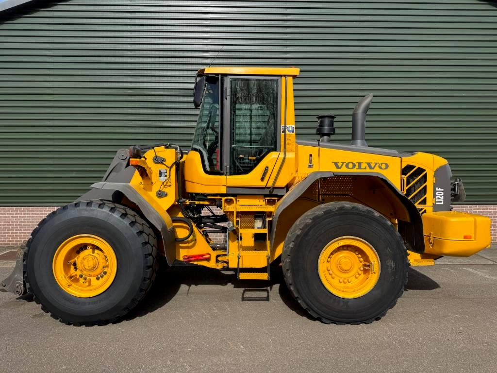 Volvo L 120 F (bj 2011), Wiellader of Shovel