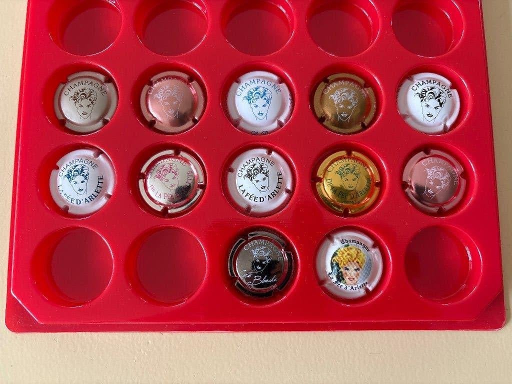 Champagne capsules La fee d’Arlette 12 stuks, Verzamelen, Complete verzamelingen en Collecties, Ophalen of Verzenden